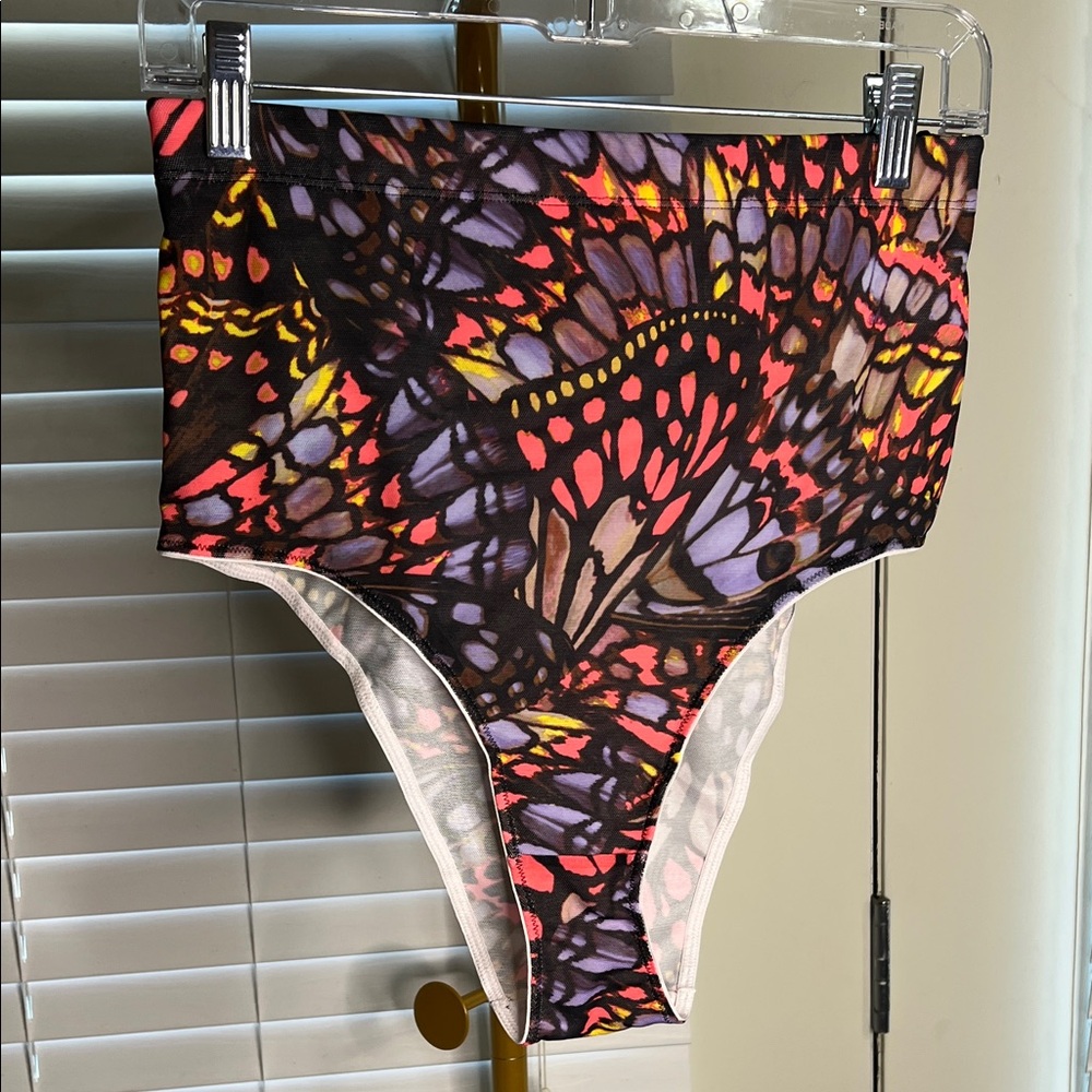YITTY Vibrant Butterfly Print Shapewear
